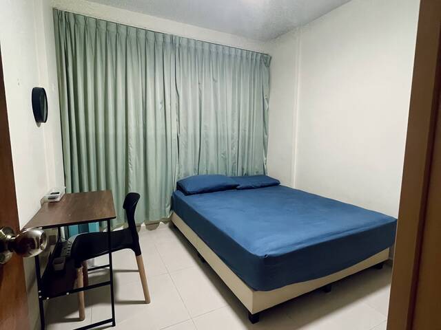Cosy Hougang Room for rent