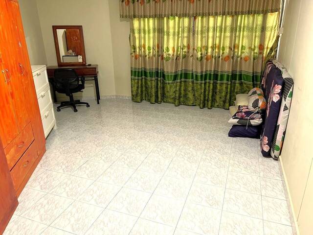 Common room for rent at Blk 979 Jurong West Street 93, Near to Pioneer MRT! NO AGENT FEE