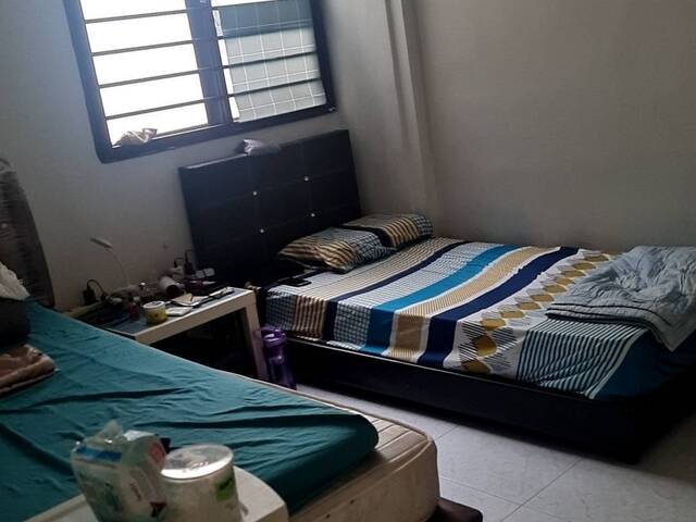 Common share room