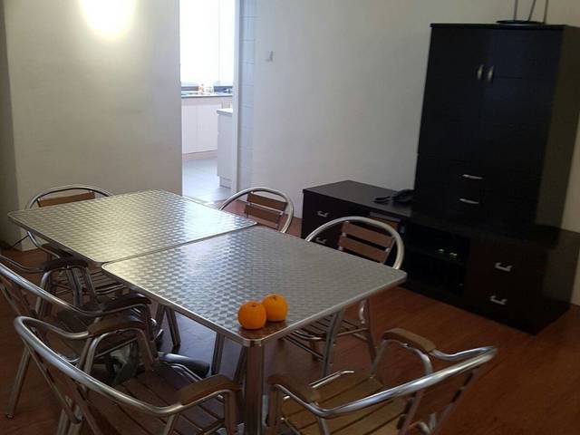 master room @ 101 kitchener rd (jalan besar plaza) farrer pk MRT) $1700