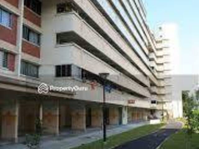Common room for rent at blk 722 Yishun Street 71. (Male Only) NO AGENT FEE