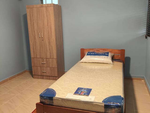 Newly renovated Common Room for rent at 224 Yishun Street 21