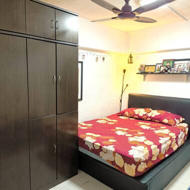 Master room for Rent at blk 11 Haig Road. Near to Paya Lebar MRT! NO AGENT FEE