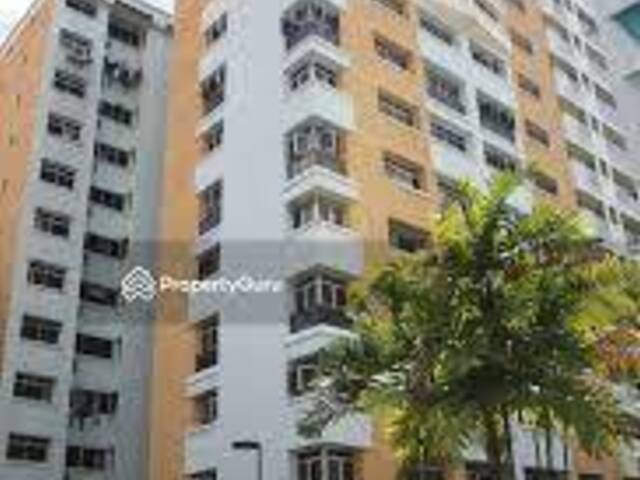 Common room rent at Blk 354 Woodlands Avenue 1. Near to Woodlands MRT. NO AGENT FEE