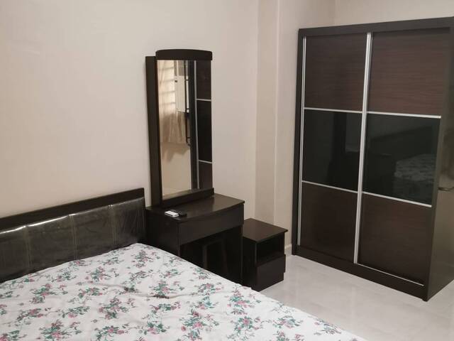 Common room at 357c admiralty drive for rent! Aircon wifi!