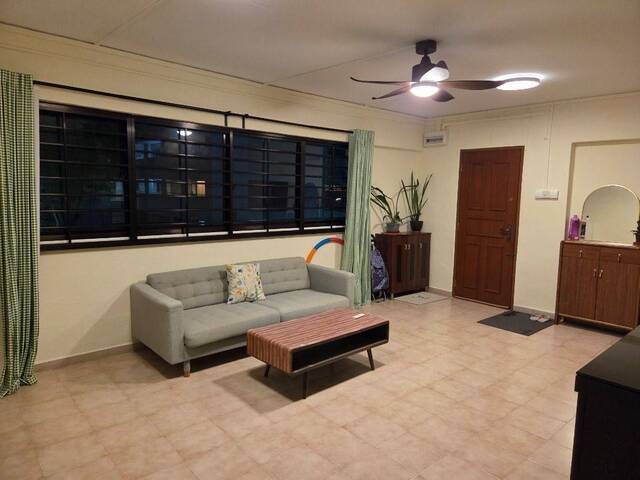 Master room rental - 137 Potong Pasir Avenue 3
