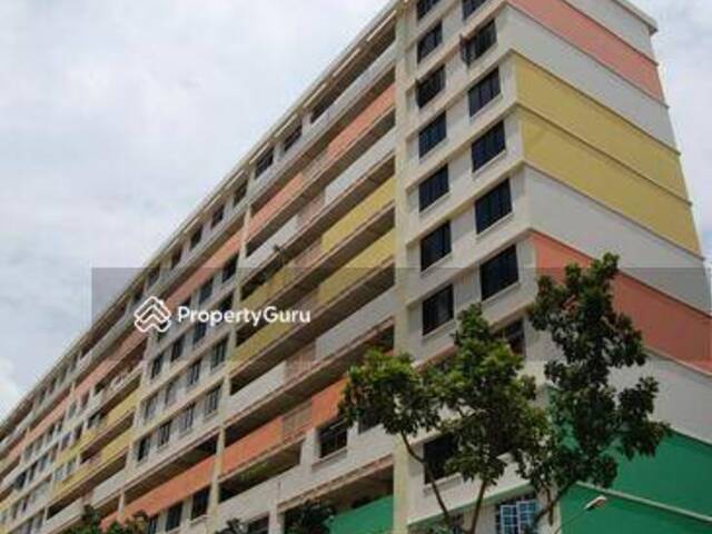 Common room for rent at 405 Tampines Street 41. (Male Only) NO AGENT FEE