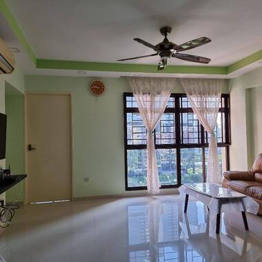 Looking for like minded prospective tenants
