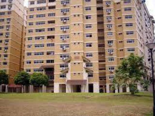 5R flat for rent at Blk 512 Choa Chu Kang Street 51.Near to Choa Chu Kang MRT! NO AGENT FEE