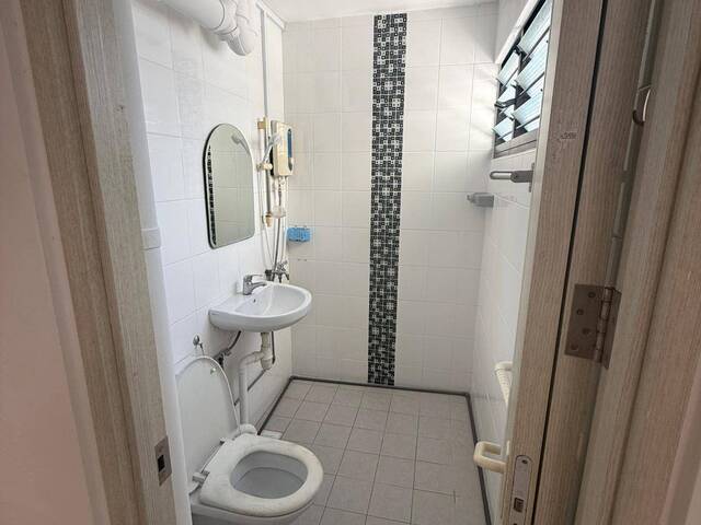 2+1 BLK 265 Yishun Street 22 – Mins to Market & Junction 9, Walkable to Canberra MRT;