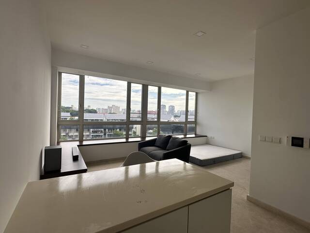 Studio in Siglap with a great view