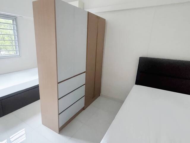 Big Room Near AMK Hub & MRT / Mayflower MRT