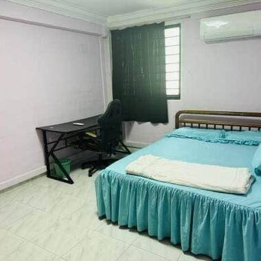 Common room at 34 lorong 5 toa payoh for rent! Aircon wifi!