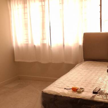 BIG COMMON ROOM FOR RENT, NO OWNER STAY.