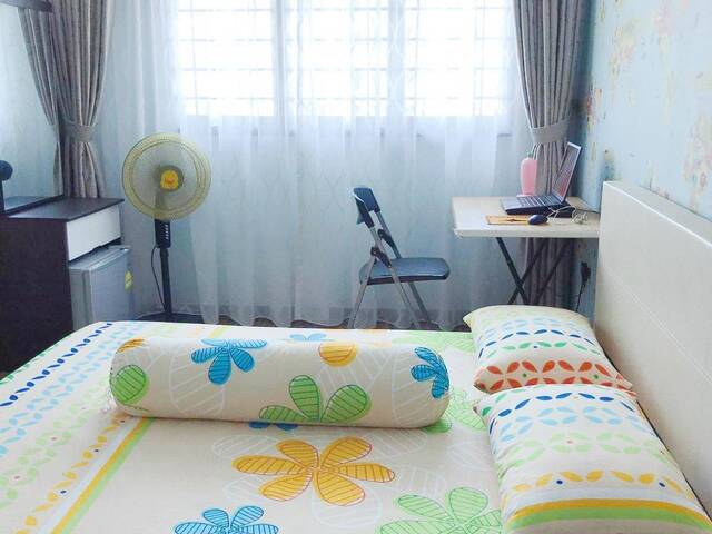 Blk 807b CCK - $800 for 1 guy (aircon)
