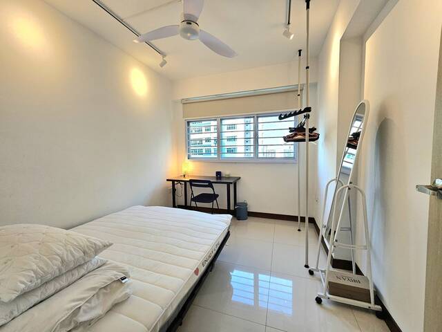 Common room furnished for rent