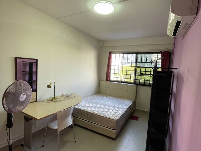 Clean & spacious room near to Pasir Ris MRT