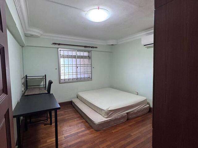 Common Room for Rent 3-min Walk Mountbatten MRT Station