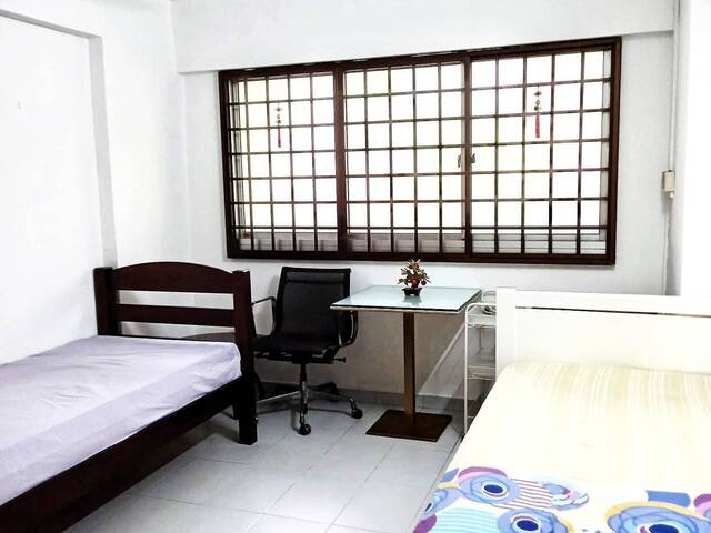 Common room @531 Serangoon North Ave 4