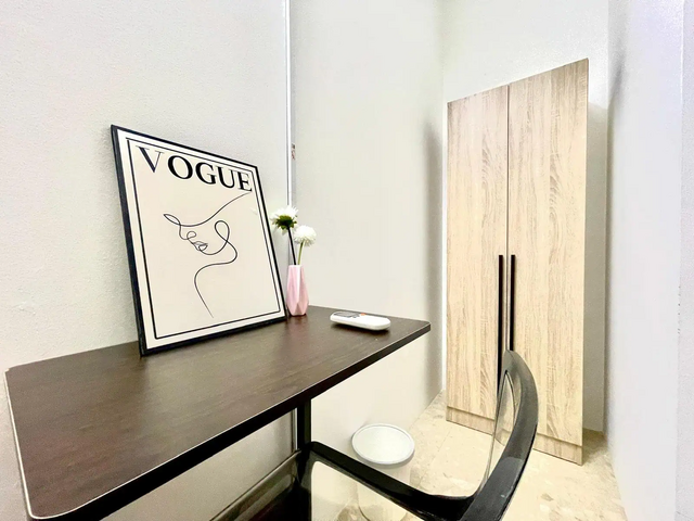 Florida Deluxe Bedroom #1