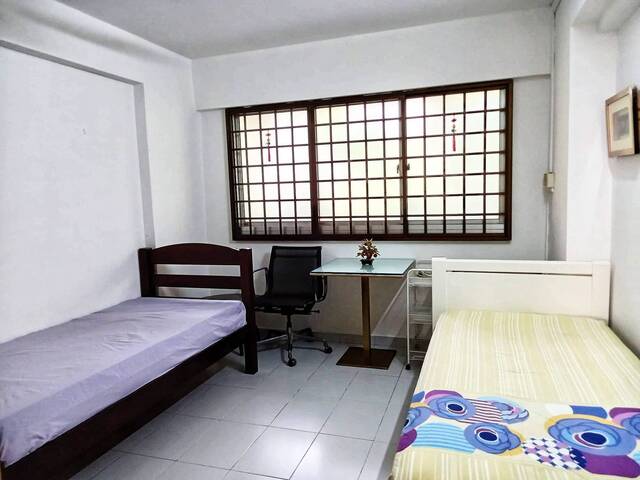 Common room @531 Serangoon North Ave 4