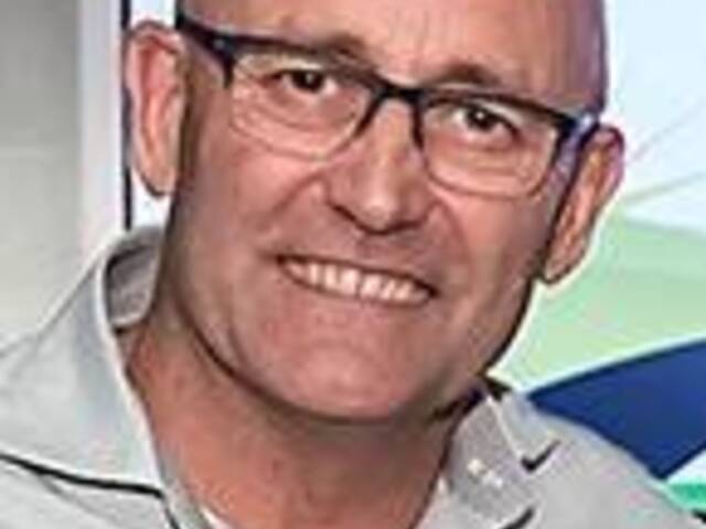 Steven Pulman is looking for a room in Central Singapore