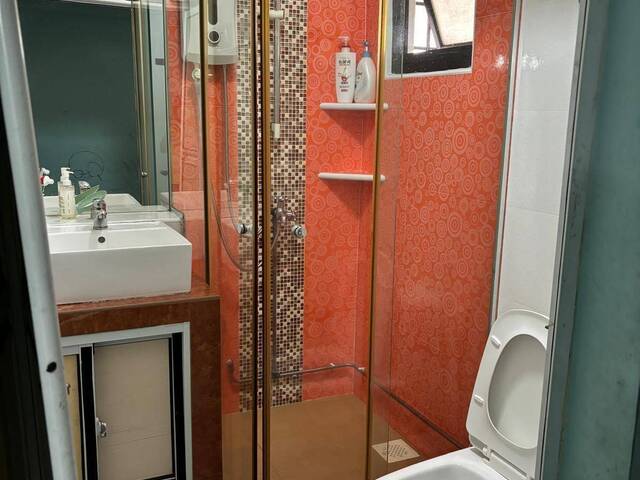 Near admiralty MRT 2 min walk