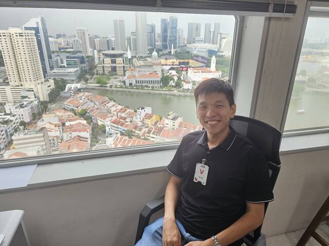 Alex is looking for a whole unit in West Singapore