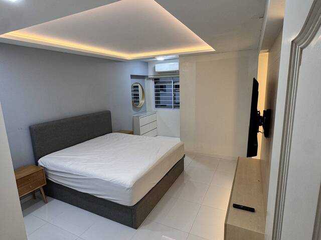 Master Bedroom for rent