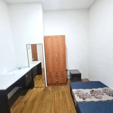 Single room at lavender street near bugis city. Room code: LavS