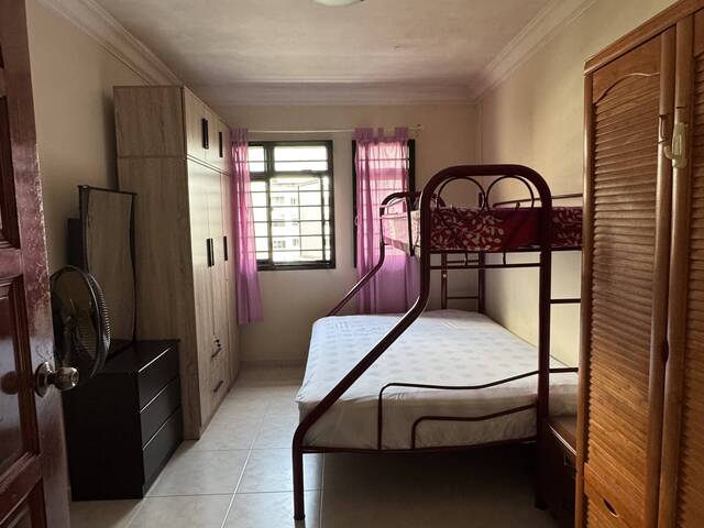 Yishun room sharing Filipino bedspacer