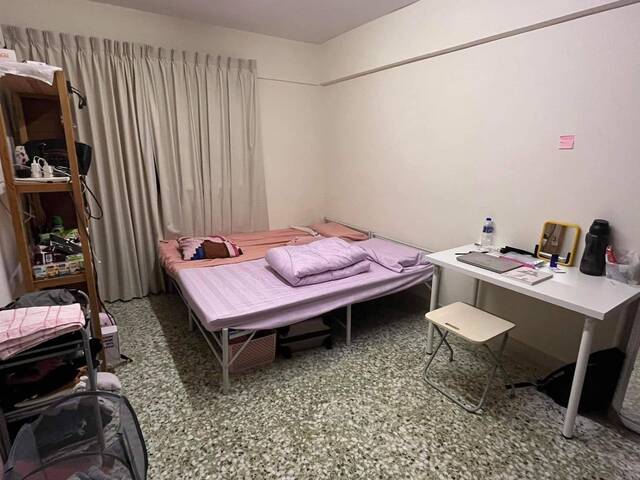 Shared Room for Rent - Females only