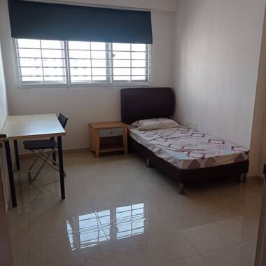 Room Rent at teban Gdn rd near jurong east mrt mrt