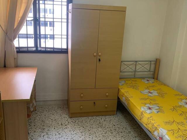 Common room at 44 bedok south road for rent! Wifi available!