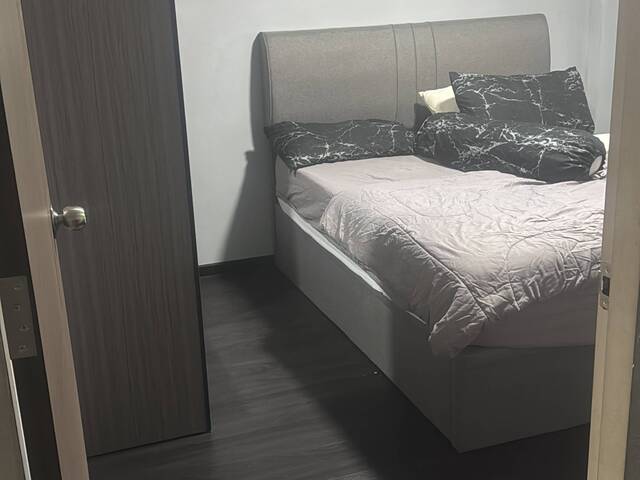 Common Room For Rent