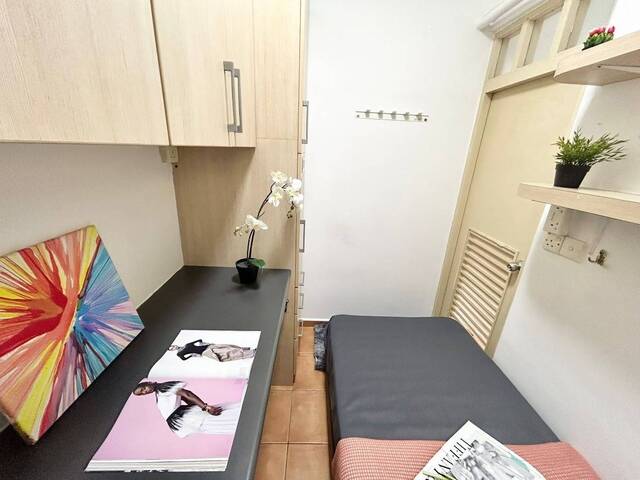 Brand new! Condo Pocket Room for Rent, only 5mins bus to Tiong Bahru MRT