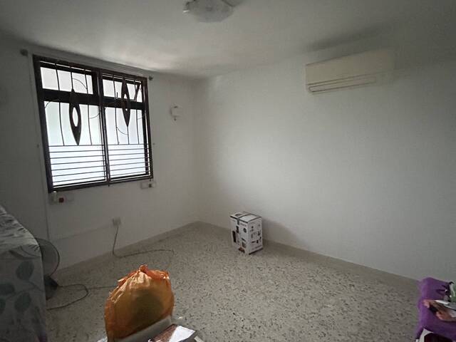 Common room at 2 marsiling drive for rent! Aircon wifi!