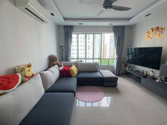 Two common rooms at Northoaks for rent! Aircon wifi!