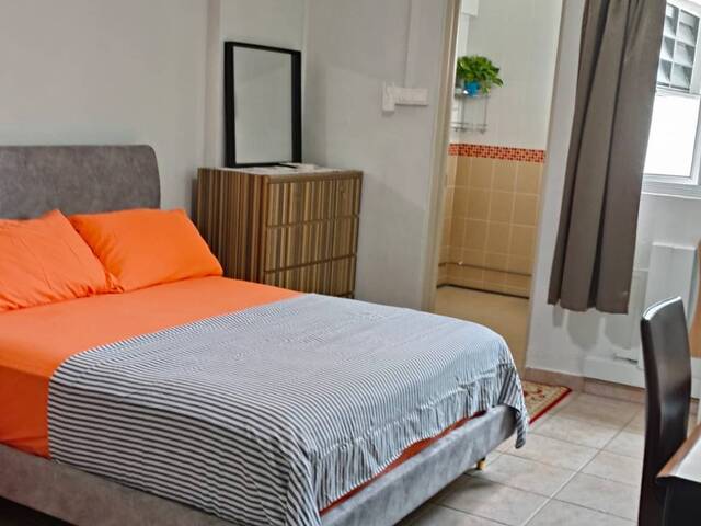 Master room at 109 tampines street 11 for rent! Aircon wifi!