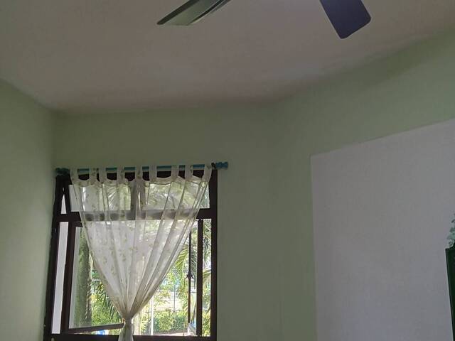 Common Room Jurong West / Single Male