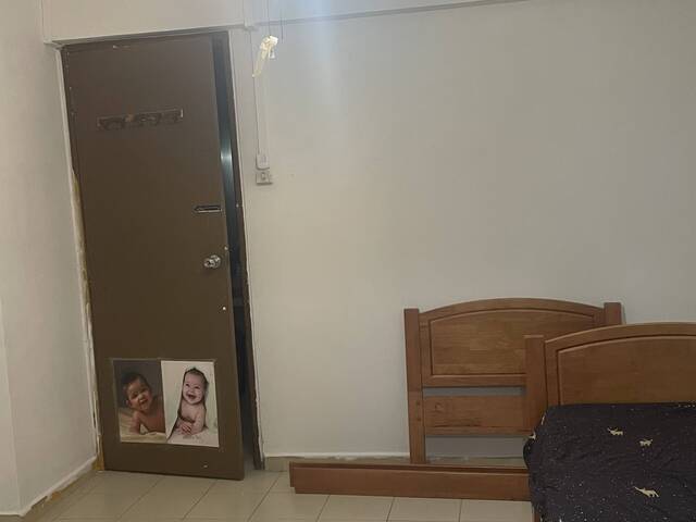 Master room for rent in Yishun ( KTPH/blk657)