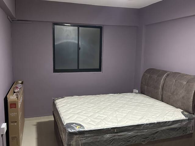 Newly Renovated House - Common Room for Rent