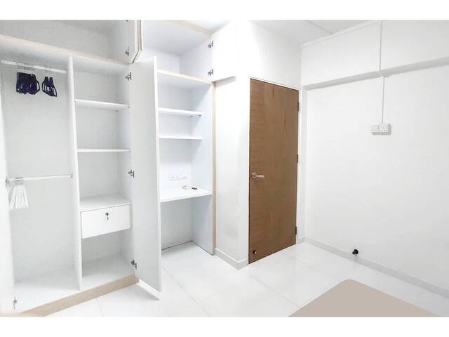 Private room near Ang Mo Kio MRT / Hub