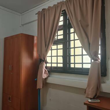 6 Two Air-con rooms & a Bed space for male Tenants to stay. 3 mins walk to Braddell mrt stn
