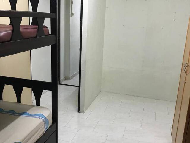 CHEAP! (1+1) – Blk137 Bishan Street 12– Near Amenities! Full Furnish with Aircon