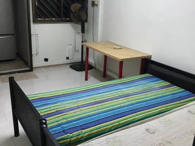 CHEAP! (1+1) – Blk137 Bishan Street 12– Near Amenities! Full Furnish with Aircon