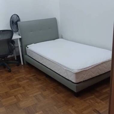 Common room at Regent Grove for rent! Aircon wifi!