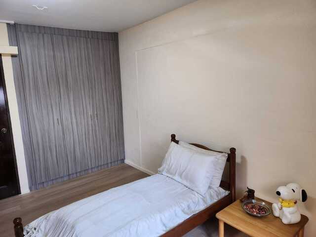 Room for rent for female at Clementi