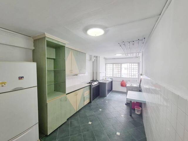 2+1 @ Blk 625 Ang Mo Kio - $2,400 (no ac),  5 mins walk YCK & Lentor MRT