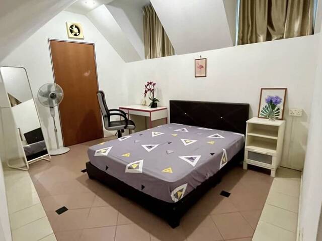 Hougang MRT, Huge Studio Room for Rent,  Private Living Room&  Kitchen, Strictly for One Pax Only